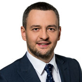 Медников Максим Александрович — стоматолог, стоматолог-хирург