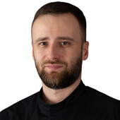 Суханов Глеб Сергеевич — стоматолог-имплантолог, стоматолог