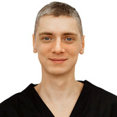 Бондаренко Дмитрий Юрьевич — стоматолог-имплантолог, стоматолог