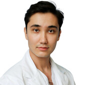 Иванов Антон Олегович — нейрохирург