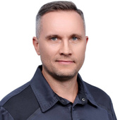 Плотников Евгений Сергеевич — пластический хирург