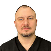 Радзевич Артур Станиславович — стоматолог, стоматолог-хирург