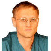 Жук Денис Григорьевич — невролог