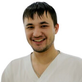 Давыдов Руслан Набиевич — стоматолог, стоматолог-хирург